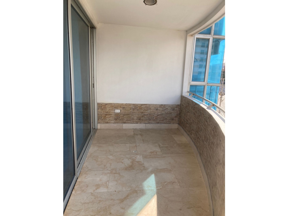 APARTAMENTO EN VENTA EN RIOMAR