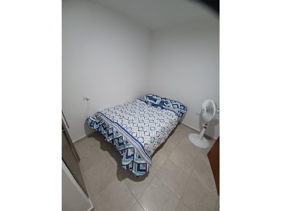 APARTAMENTO EN ALQUILER EN LOS NOGALES — foto 3