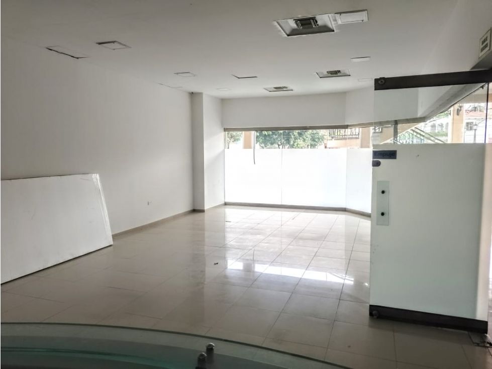 OFICINA EN ARRIENDO Y VENTA EN EL PRADO - 2