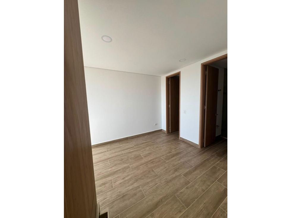 APARTAMENTO EN VENTA EN ZONA DEL RIO — foto 5
