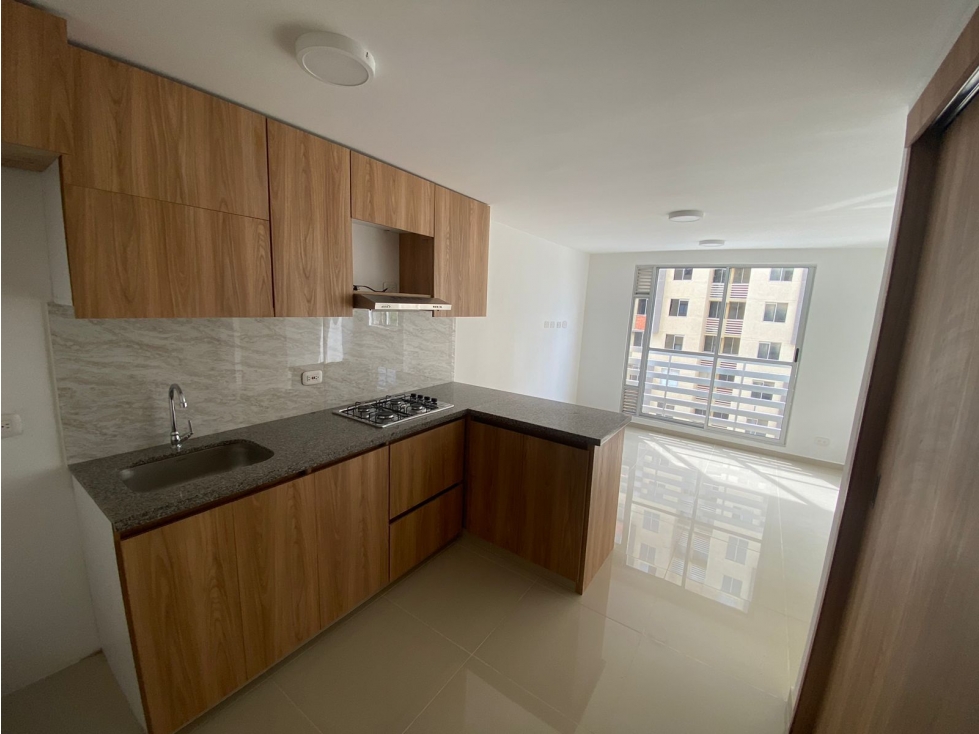 APARTAMENTO EN ALQUILER EN ALAMEDA DEL RIO — foto 2