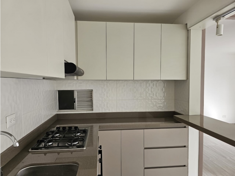 APARTAMENTO EN ARRIENDO EN CIUDAD MALLORQUIN — foto 4