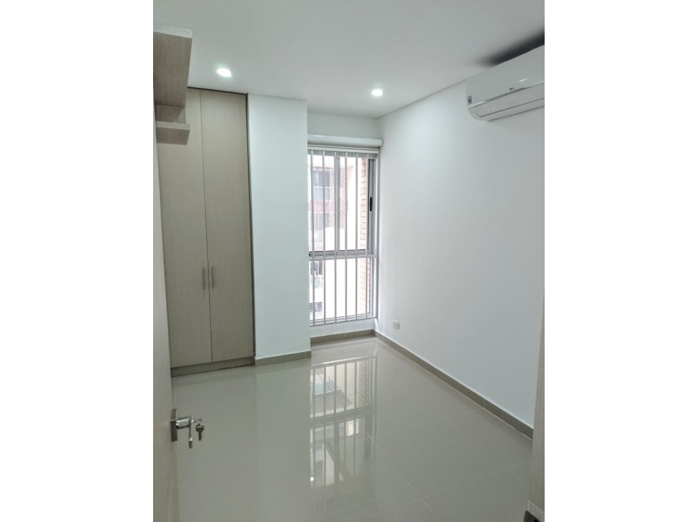 APARTAMENTO EN VENTA Y ARRIENDO EN PORTAL DE GENOVES — foto 4