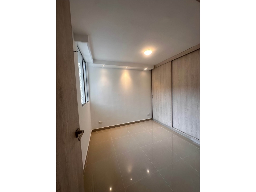APARTAMENTO SEMINUEVO EN VENTA EN ALAMEDA DEL RIO — foto 5