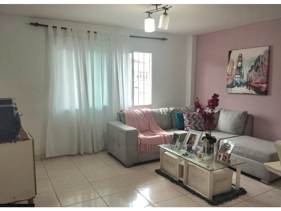 CASA DÚPLEX EN VENTA EN EL SILENCIO