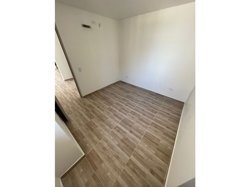 APARTAMENTO EN ALQUILER EN CIUDAD MALLORQUIN — foto 5