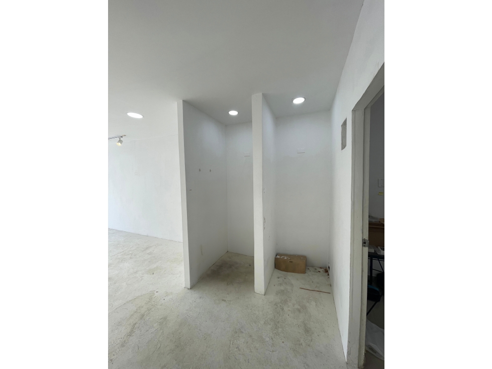 LOCAL EN VENTA EN VILLA COUNTRY - 4