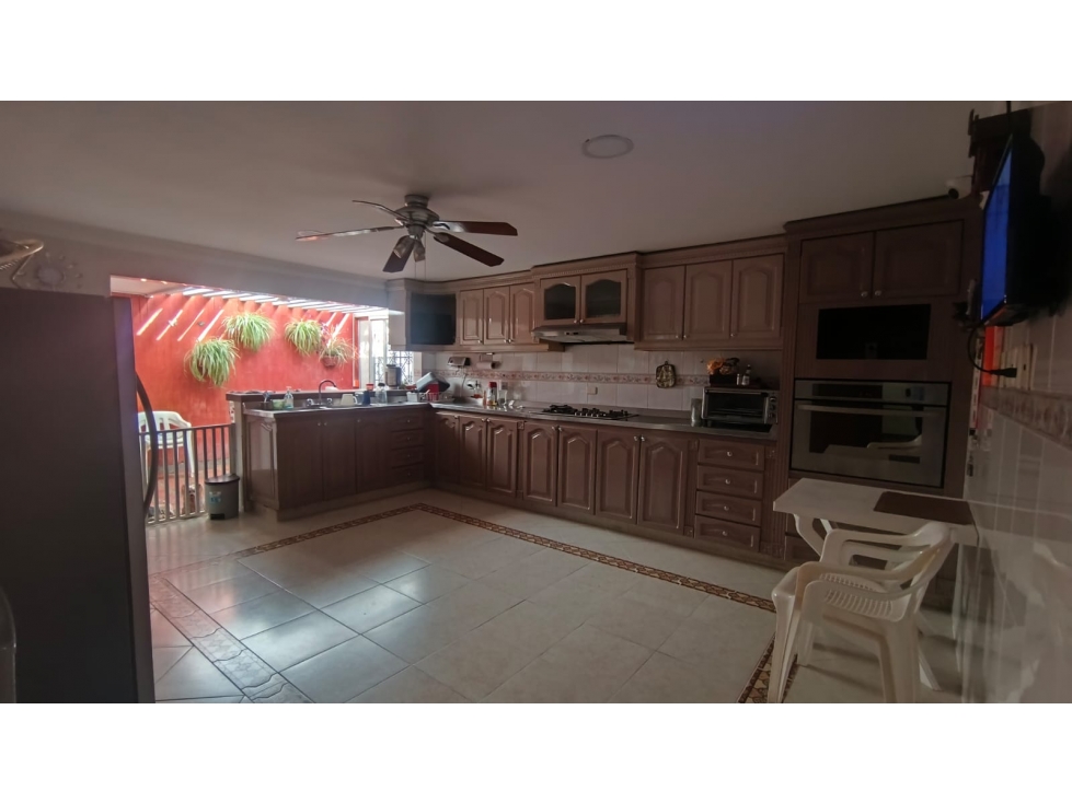 CASA EN ARRIENDO EN LOS ALPES — foto 3
