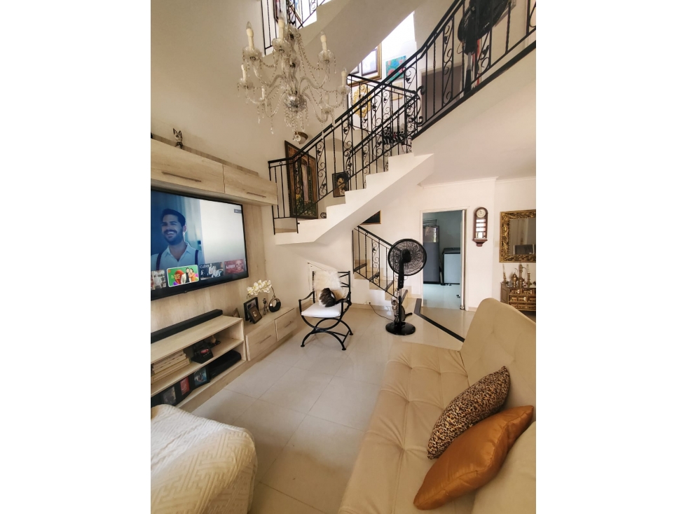 CASA EN VENTA EN VILLA SANTOS