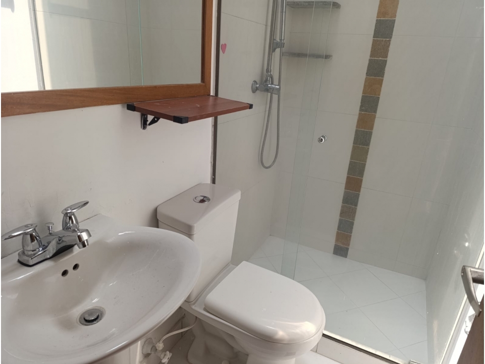 Apartamento Dúplex en Venta en Sabaneta, sector Aves María parte baja — foto 4