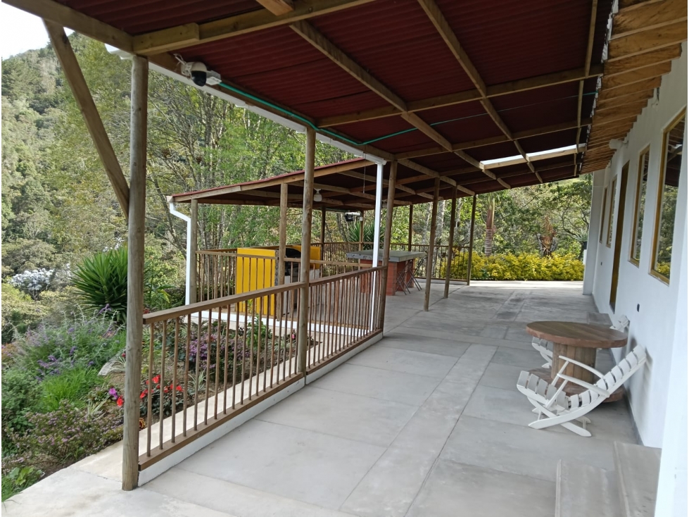 Casa Finca en Arriendo Rionegro, sector Yarumal — foto 2