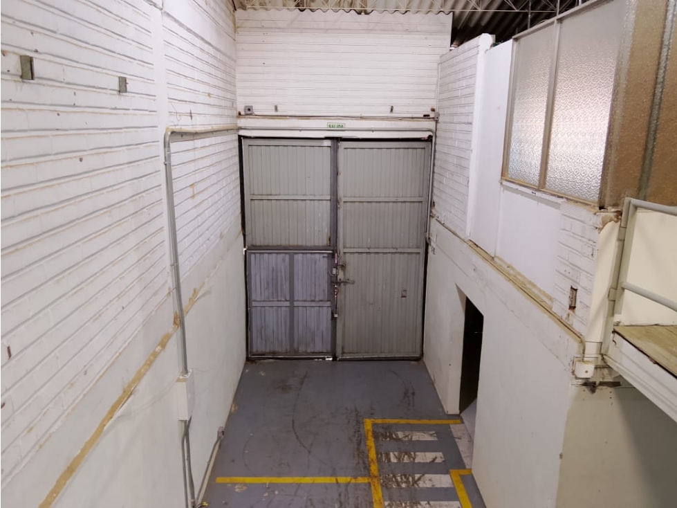 Bodega en Arriendo en Medellín, Sector Poblado — foto 2