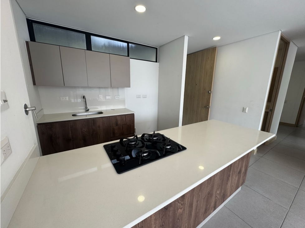 Apartamento en Arriendo en Medellín, Sector Poblado — foto 2