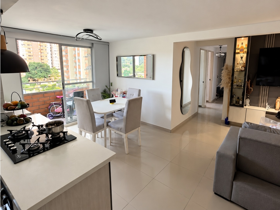 Apartamento en venta en Itagüí, sector Portal de Ditaires — foto 2