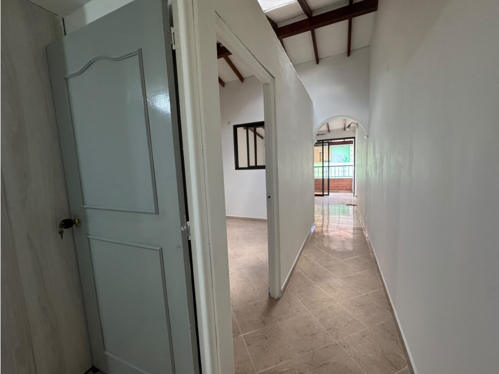 Casa en venta en Medellín, sector San Rafael Av. Guayabal — foto 4