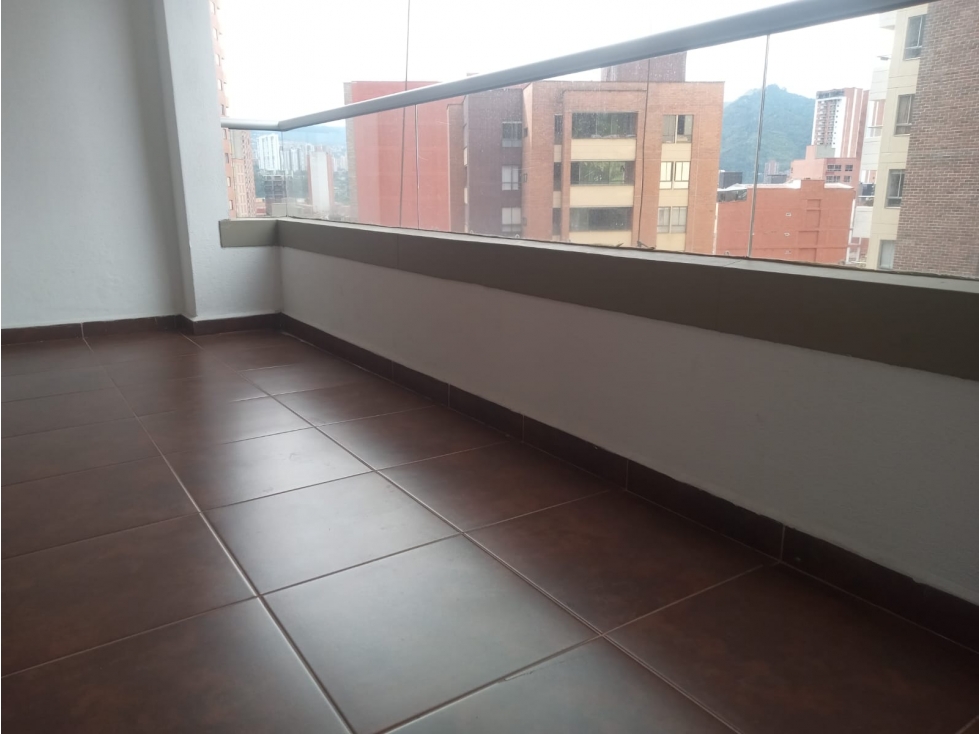 Apartamento en renta en sabaneta, sector Loma Linda — foto 4