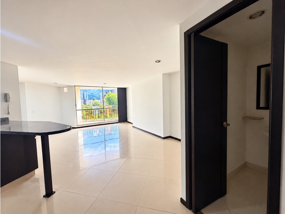 Apartamento en renta en Sabaneta, sector Las Lomitas — foto 4