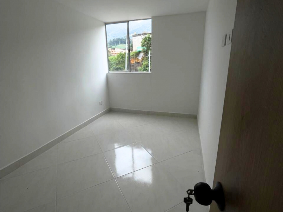 Apartamento en Venta en San Antonio de Prado, sector Barichara — foto 3