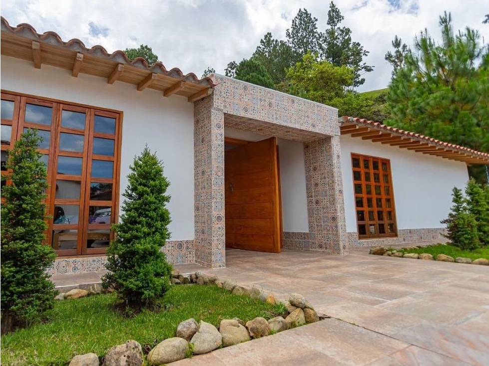 Finca Amoblada en Venta en La Ceja, sector el Tambo