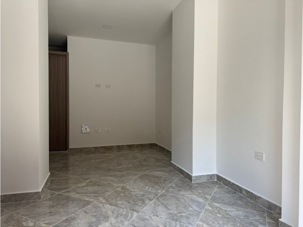Local en Arriendo en Sabaneta , Sector Calle del banco — foto 3