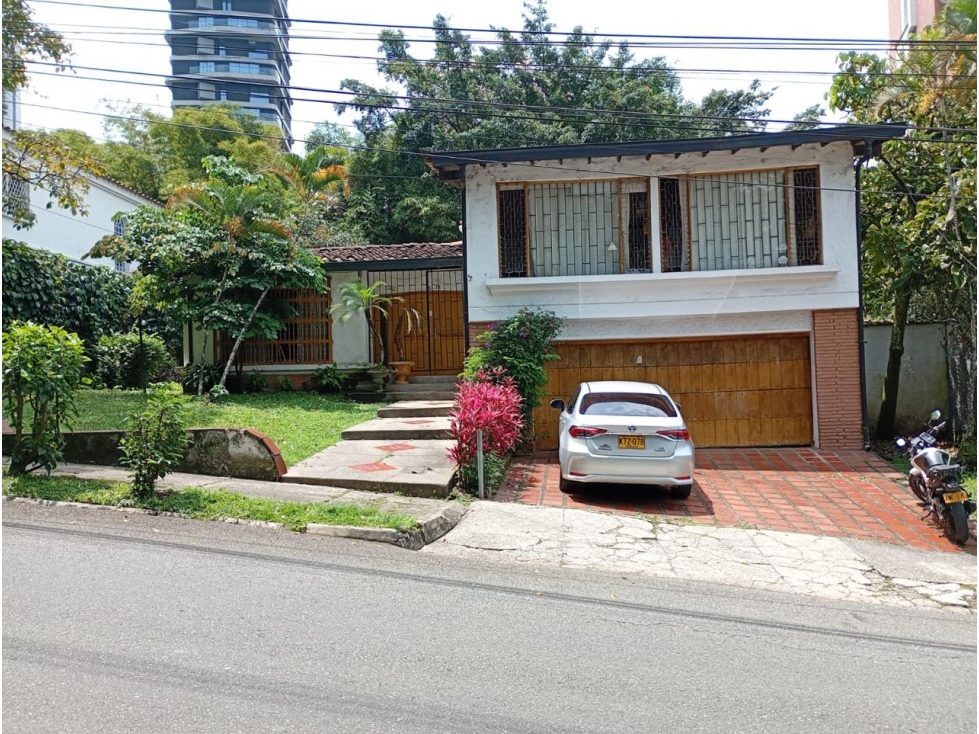 Casa en Arriendo en Medellín, Sector Poblado — foto 2