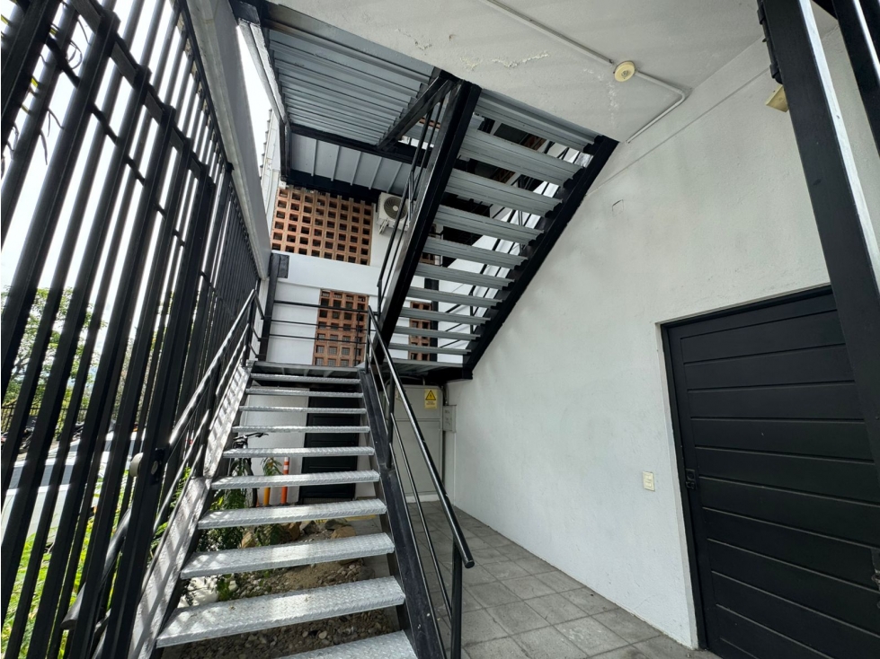 Bodega en Arriendo en Envigado, Sector Envigado - 3