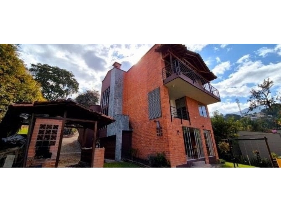 Casa en Renta en Envigado, sector Loma de Las Brujas — foto 2