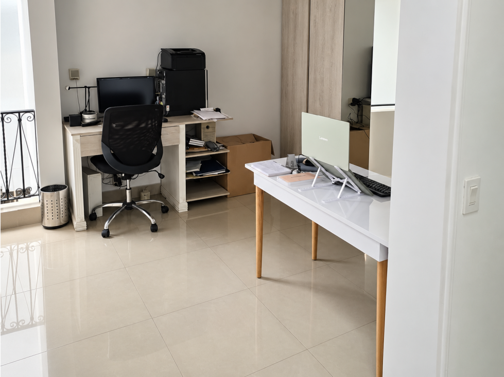Casa en Venta en Medellín, sector Belén La Mota — foto 2