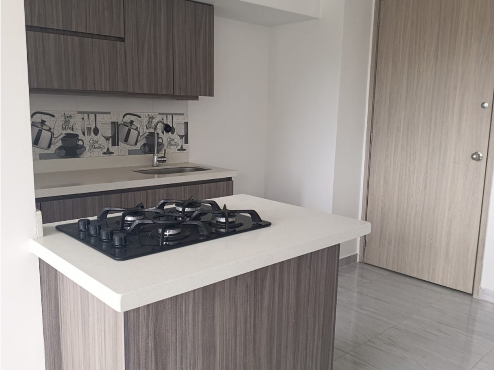 Apartamento en venta en La Estrella, sector Quebrada Grande — foto 2