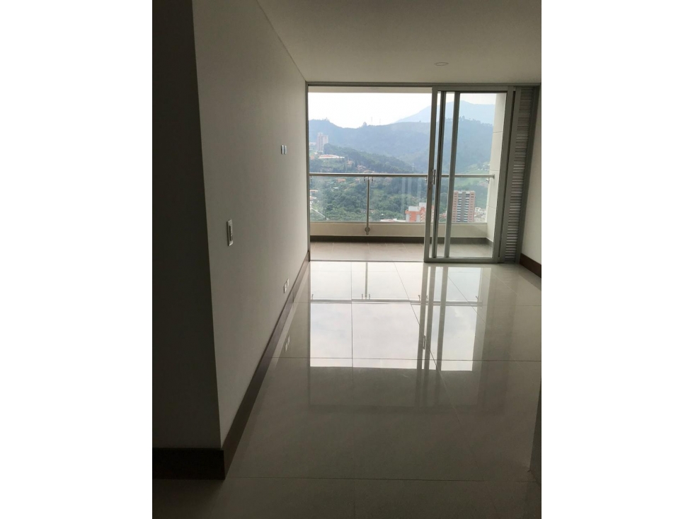 Apartamento en Venta en Sabaneta, sector Las Lomitas — foto 3