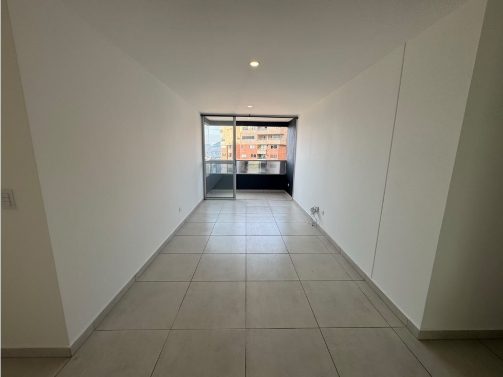 Apartamento en venta en Sabaneta, sector Las Lomitas — foto 2