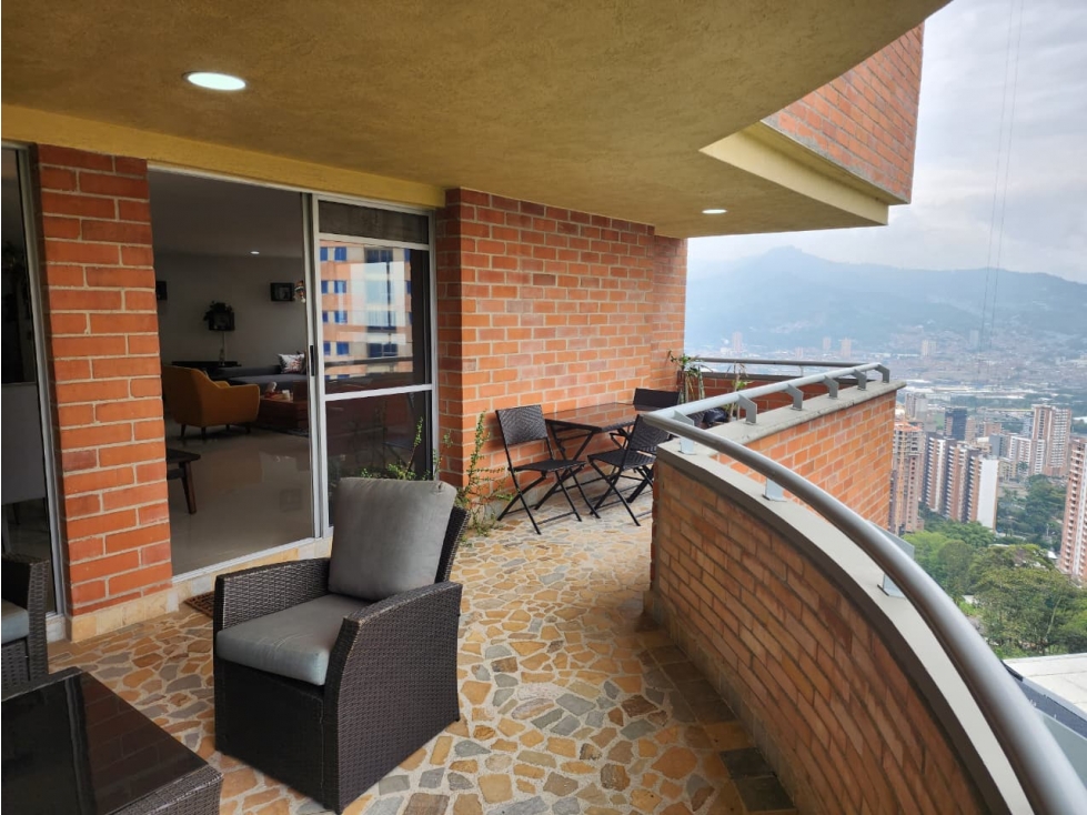 Apartamento Dúplex en Venta en Sabaneta, sector Las Lomitas