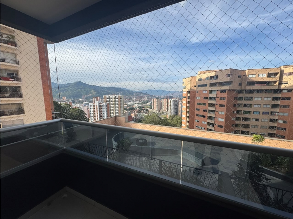 Apartamento en venta en Sabaneta, sector Las Lomitas — foto 4