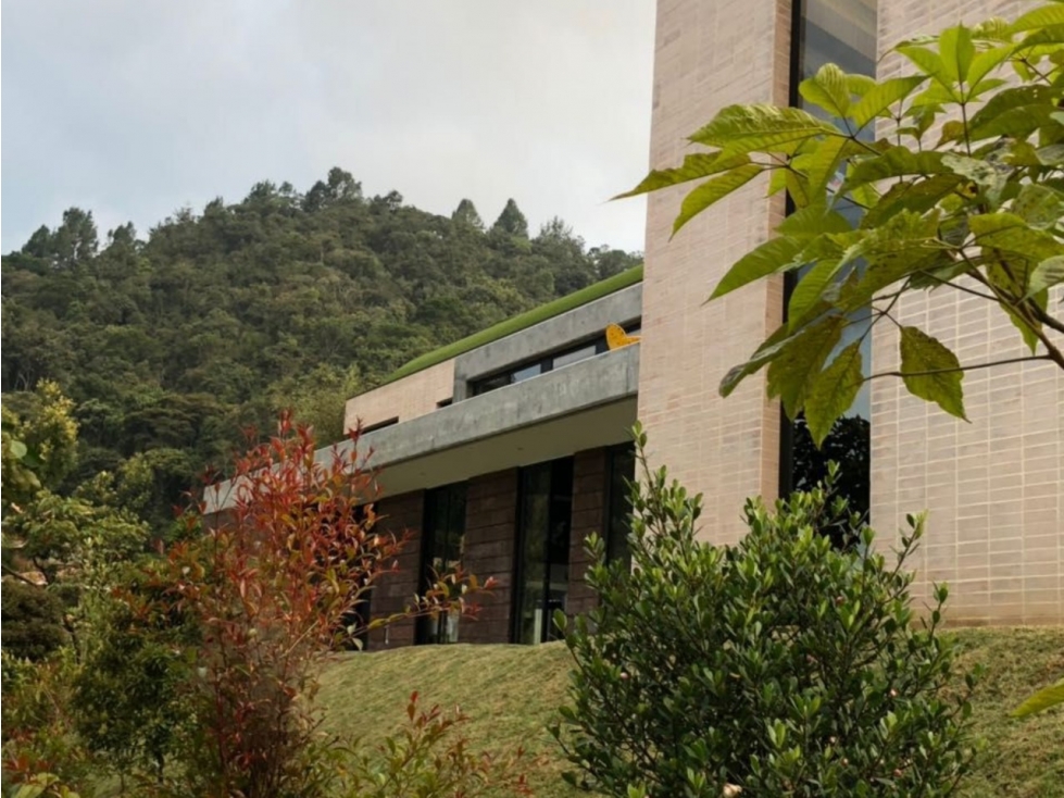 Casa en Venta en Envigado, sector Alto del Escobero — foto 3