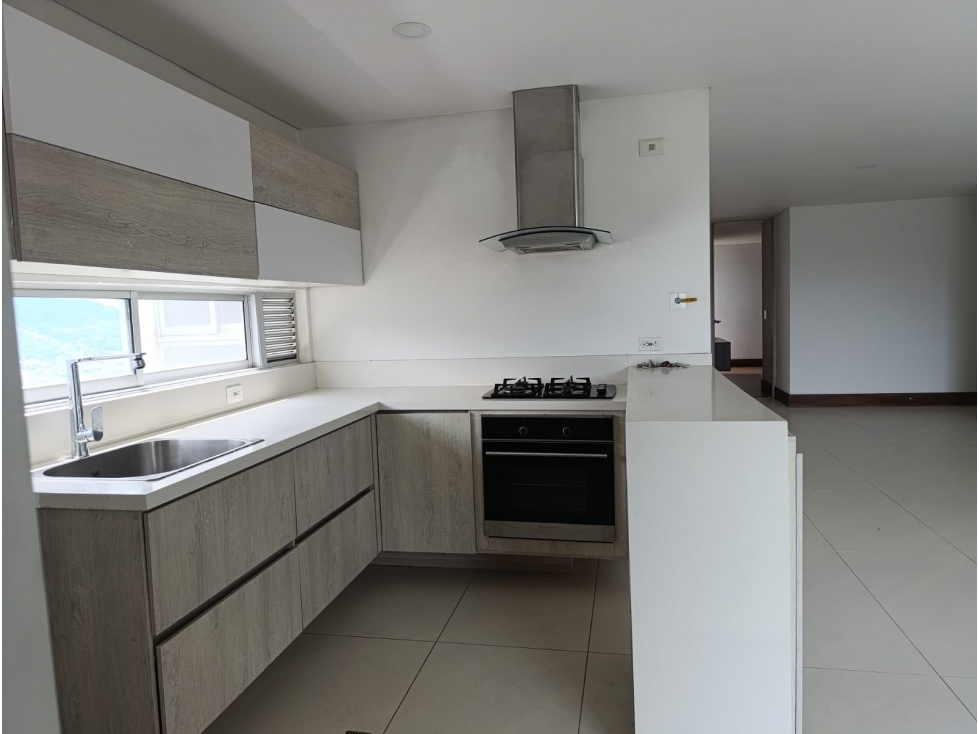 Apartamento en venta en Sabaneta, sector Las Lomitas — foto 3