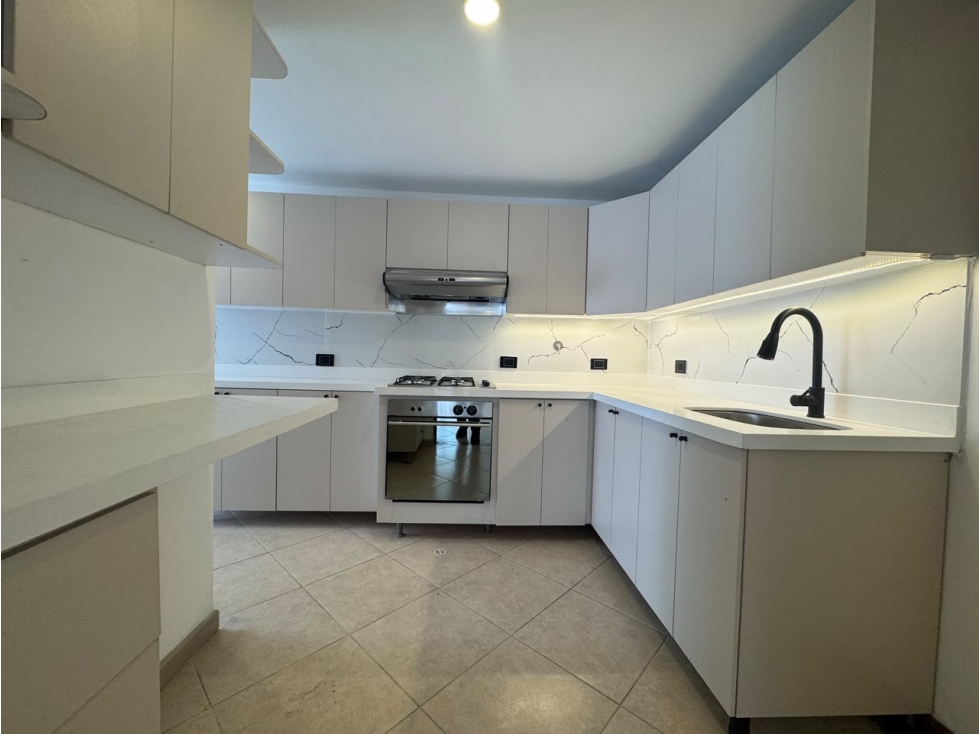 Apartamento en Renta en Envigado, sector La Abadía