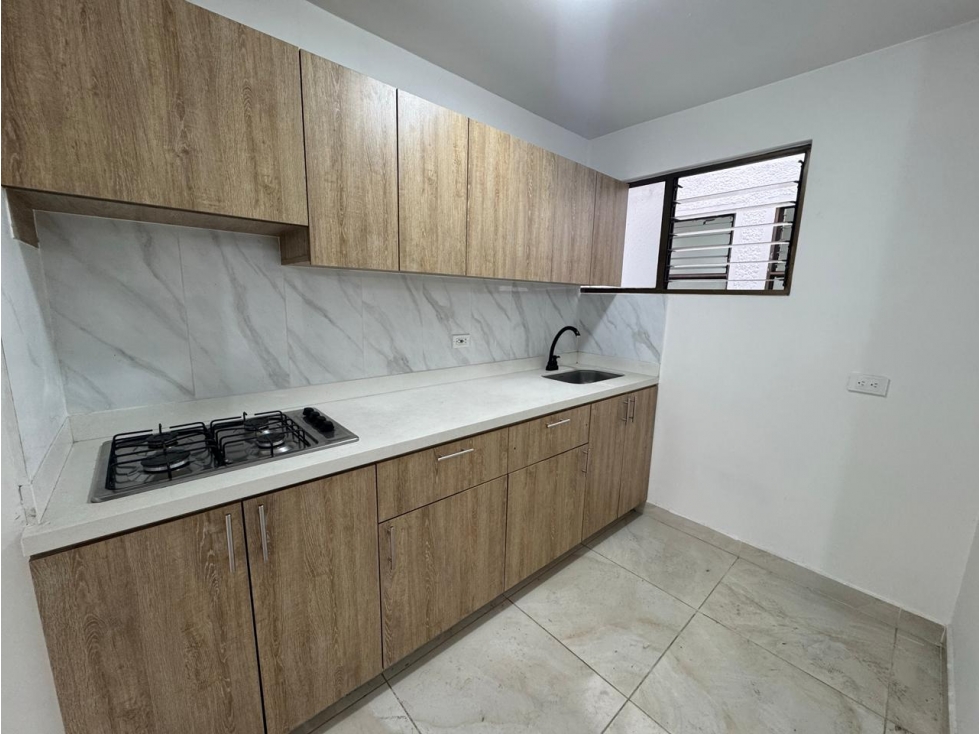 Apartamento en renta en Sabaneta, sector Santa Ana