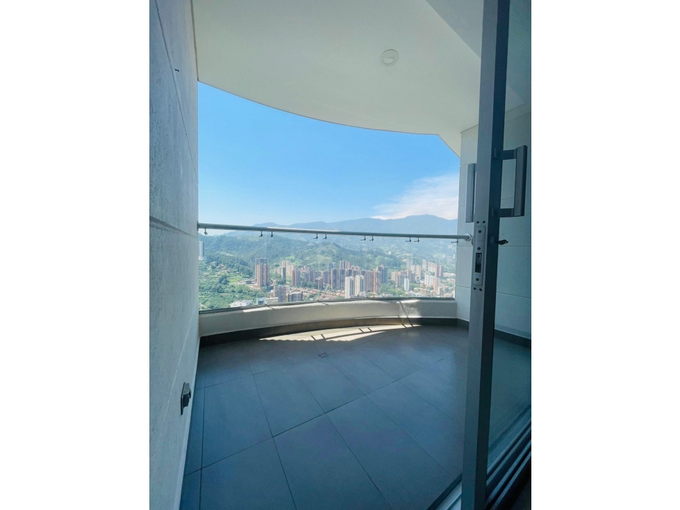 Apartamento en venta en Sabaneta, sector Las lomitas — foto 3