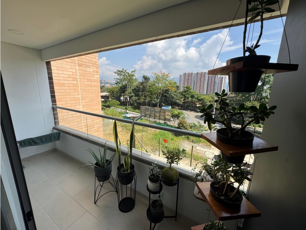 Apartamento en venta en Sabaneta Antioquia, sector Cuatro Esquinas — foto 4