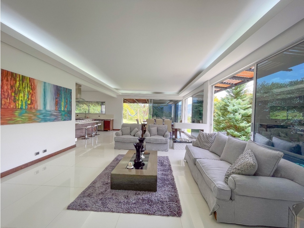 Casa Campestre en Venta en el Retiro sector Soto del Este