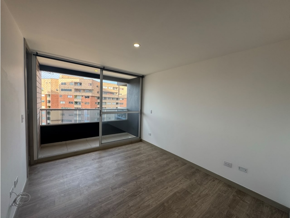 Apartamento en venta en Sabaneta, sector Las Lomitas — foto 3