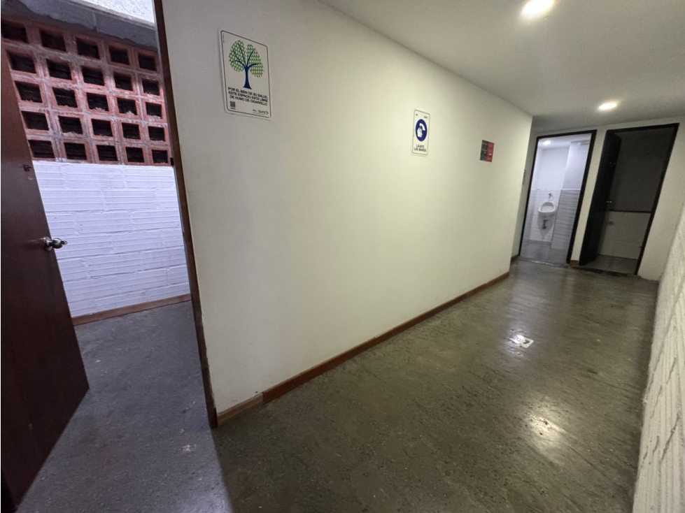 Bodega en Arriendo en Envigado, Sector Envigado - 4
