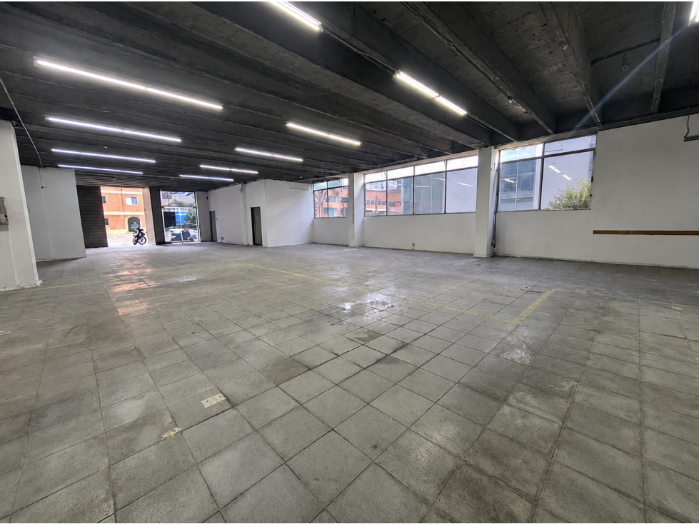 Bodega en Renta en Envigado, sector Primavera
