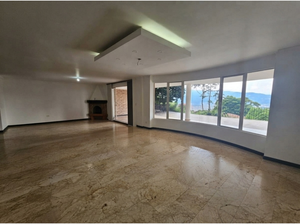 Apartamento en venta en El Poblado, sector La Calera