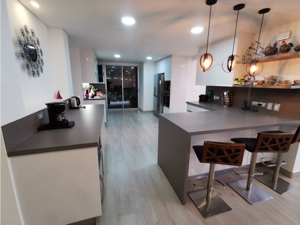 Casa en venta en Sabaneta, sector El Trapiche - 3