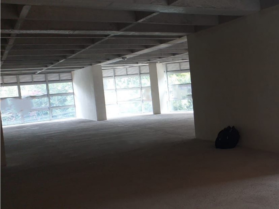 Local en Arriendo en Sabaneta, Sector San Remo — foto 2