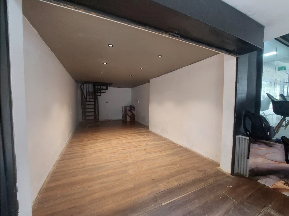 Local en Arriendo Poblado, sector Av Las vegas