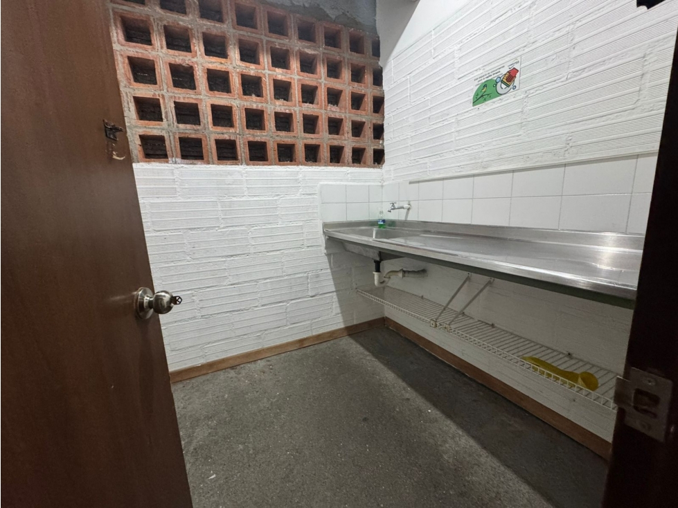 Bodega en Arriendo en Envigado, Sector Envigado - 5