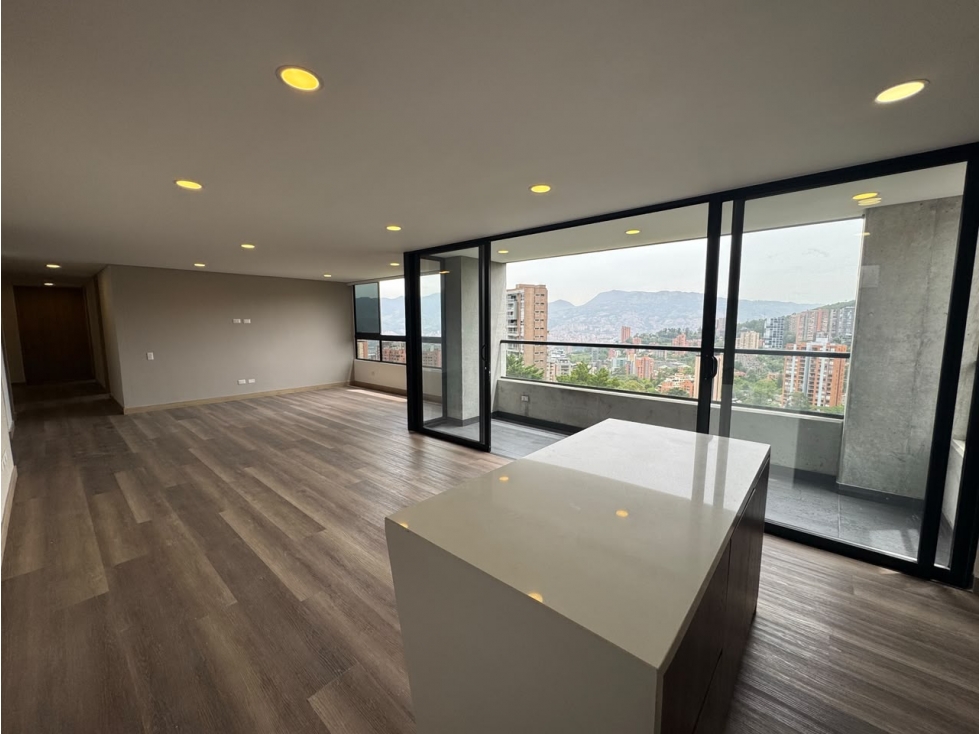 Apartamento en Arriendo en El Poblado, Sector El Tesoro — foto 2