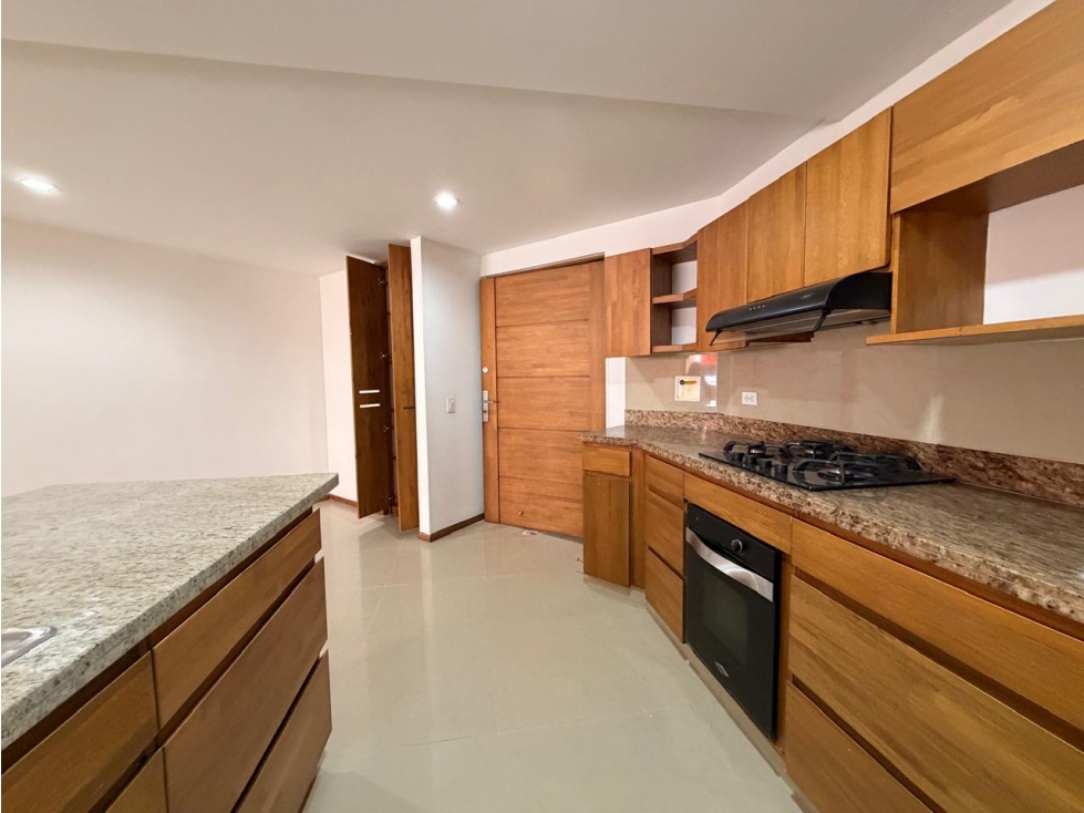 Apartamento en venta en Sabaneta, sector Las Lomitas